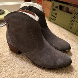 NWOT LUCKY BRAND Suede Booties